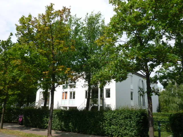 Familienfreundliche 3-Zimmer-Wohnung mit Balkon in ruhiger Lage von Rudow *mit WBS* — photo 1